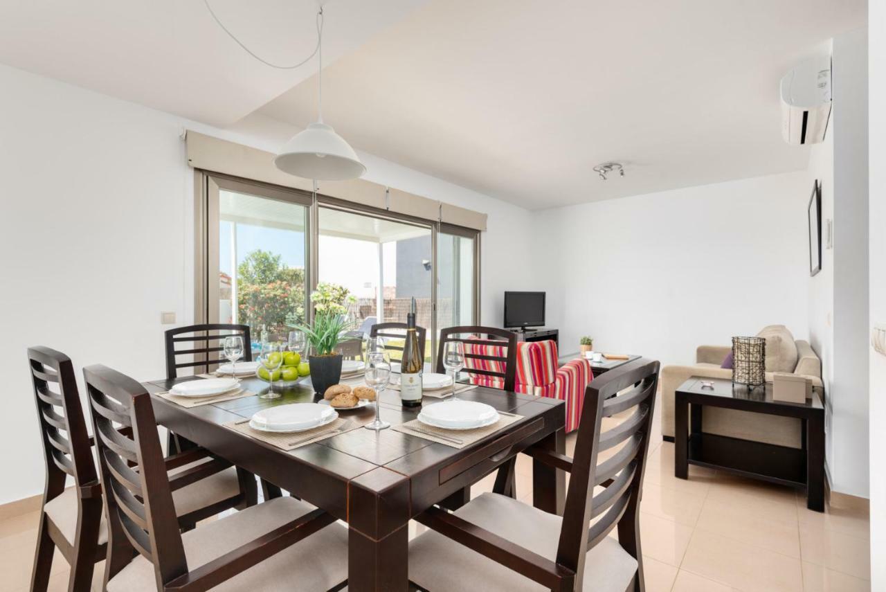 Villa 26 Cala en Bosch Εξωτερικό φωτογραφία