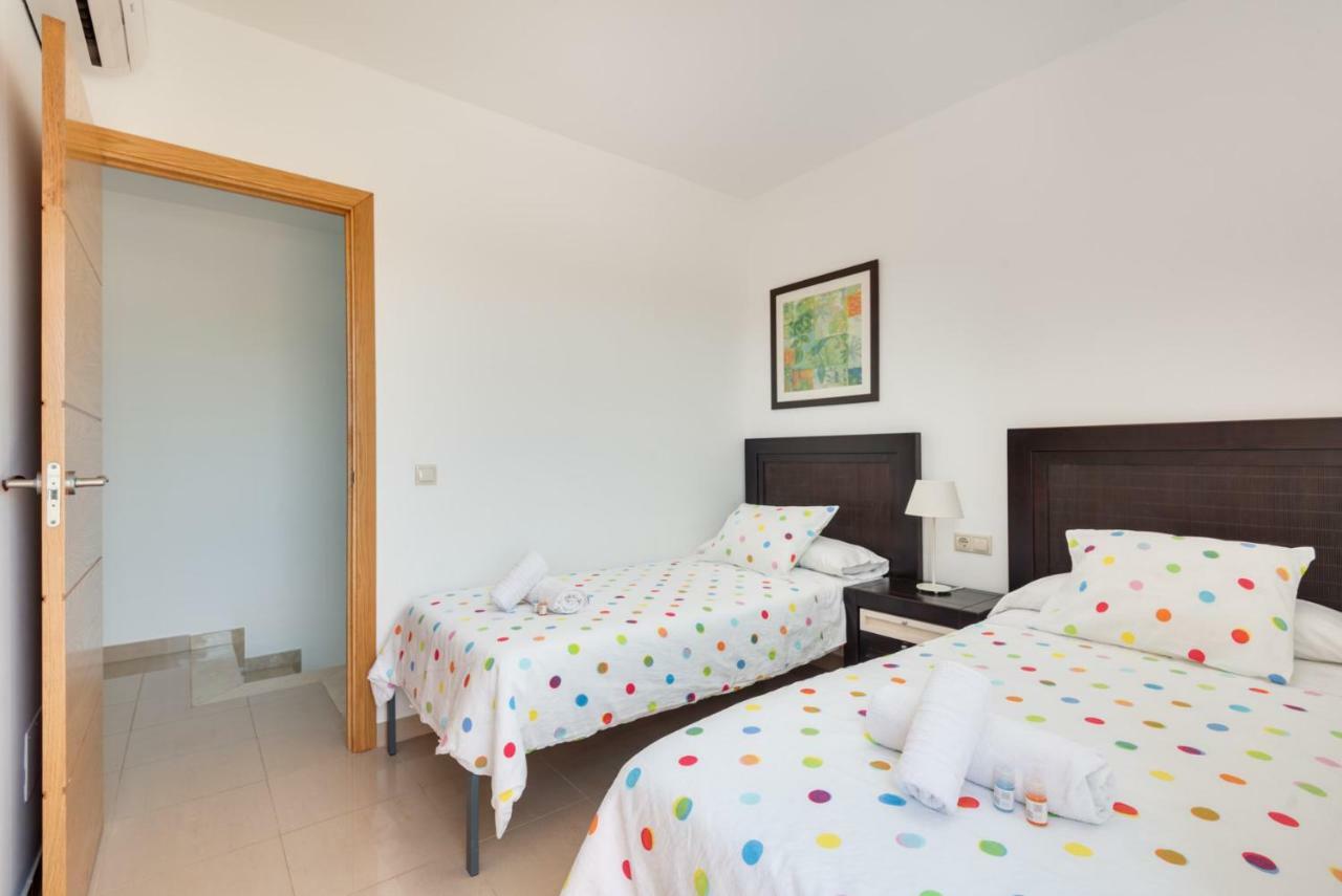Villa 26 Cala en Bosch Εξωτερικό φωτογραφία